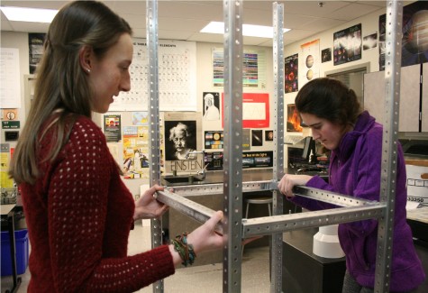 Liberty seniors assemble submarine